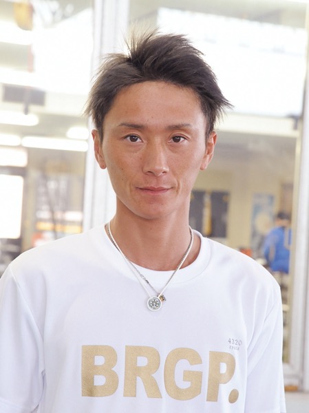 峰 竜 太