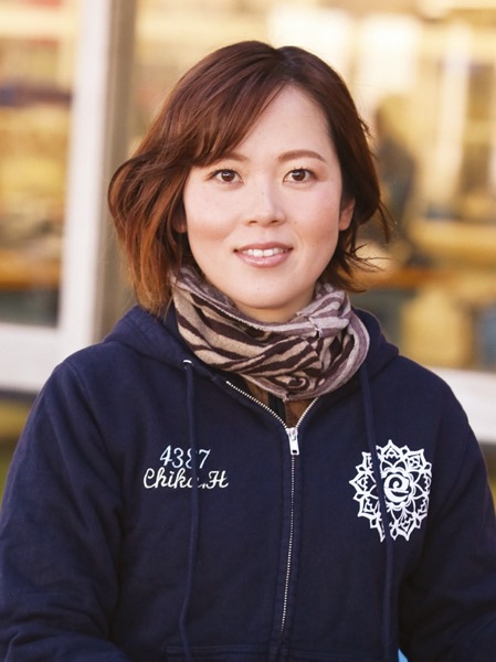 平 山 智 加